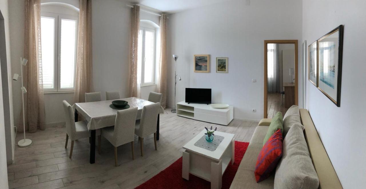 Apartman Tijana Appartamento Makarska Esterno foto