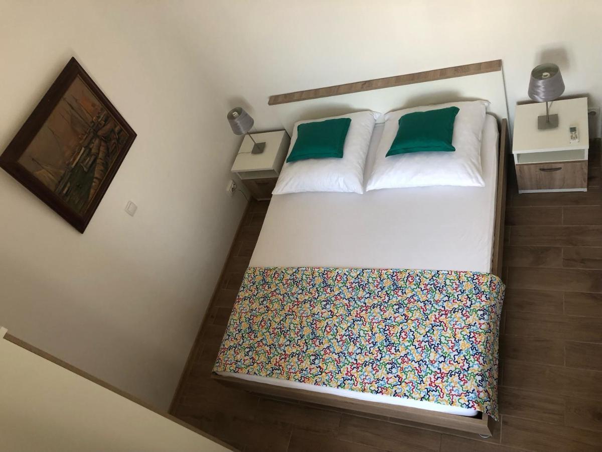 Apartman Tijana Appartamento Makarska Esterno foto