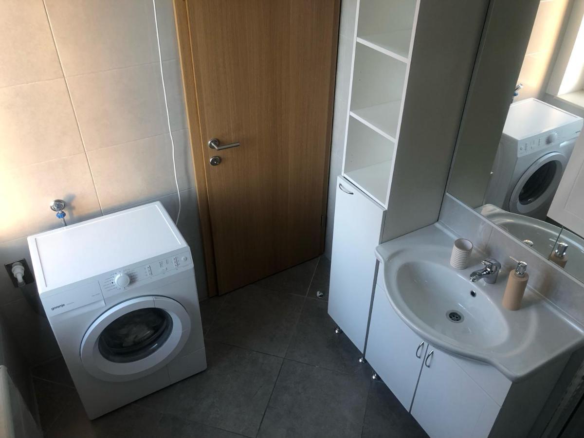 Apartman Tijana Appartamento Makarska Esterno foto