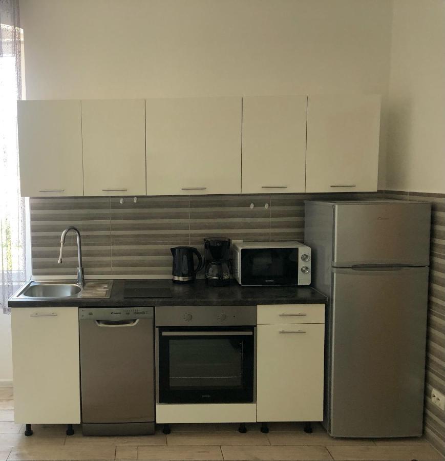 Apartman Tijana Appartamento Makarska Esterno foto