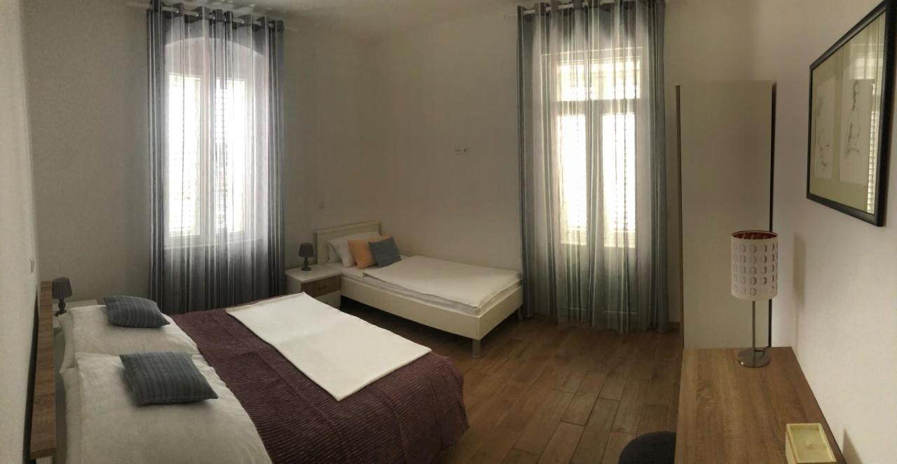 Apartman Tijana Appartamento Makarska Esterno foto